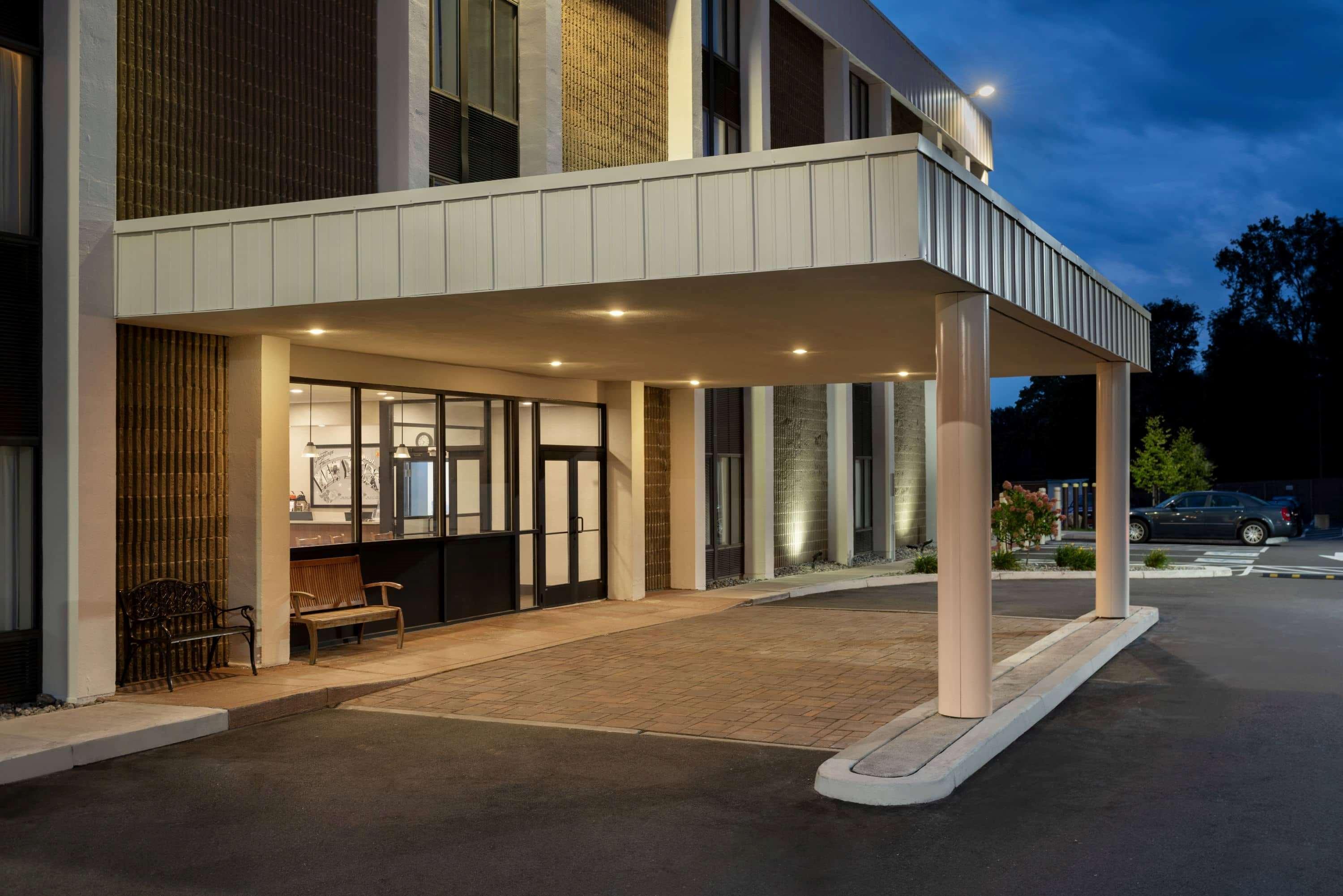Super 8 By Wyndham Liverpool/Syracuse North Airport Esterno foto